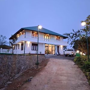 Hotel Little Stream Bungalow Hatton Exterior photo