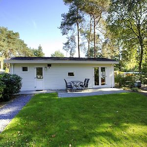 Villa Chalet With A Dishwasher On The Veluwe Otterlo Exterior photo