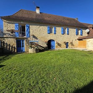 Villa Gite Familial Avec Cheminee, Ping-Pong, Pres De La Grotte De Tourtoirac Et Du Chateau De Hautefort - Fr-1-616-8 Exterior photo