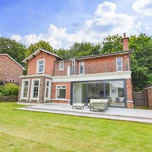 Villa Grand Victorian House Kidsgrove Exterior photo