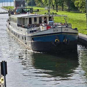 Hotelboat Iris Groningen Exterior photo