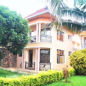 Hotel Stand Alone House Kigali Exterior photo