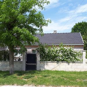 Gîte chez Mostarlić B&B Bouconville Exterior photo