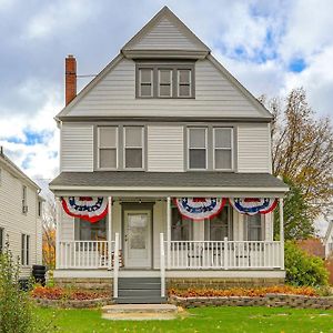 Walk To Beach Home With Pool In Vermilion Exterior photo