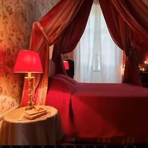 Bed and Breakfast Chambre Rouge Dans Un Chateau Ribaute-les-Tavernes Exterior photo