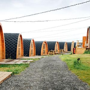 Open Meadow Glamping Pod - Let's go Hydro Drumbo Exterior photo