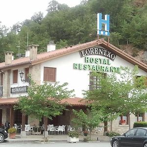 Hotel Hostal Lorentxo Olave Exterior photo