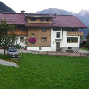 Hotel Haus Sonnegg Finkenberg Exterior photo