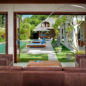 Villa Joss Seminyak By Nagisa Bali Exterior photo