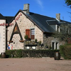 Hotel Auberge De L'Atre Quarré-les-Tombes Exterior photo