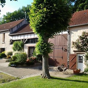 Bed and Breakfast La Ferme De Vintue Etrechy  Exterior photo