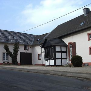 Hotel Haus Klara Mannebach  Exterior photo