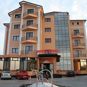 Hotel Coral Satu Mare Exterior photo