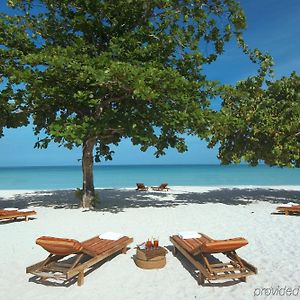 Hotel Grand Pineapple Beach Negril Exterior photo