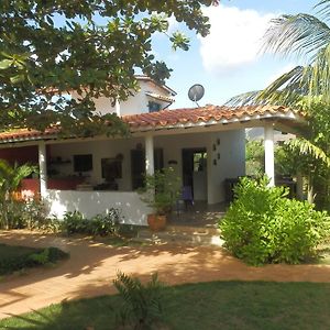 Hotel Posada Casa Las Trinitarias Paraguachi Exterior photo