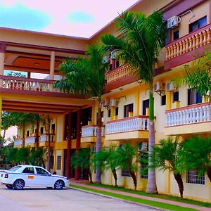 Hotel Las Hamacas La Ceiba Exterior photo