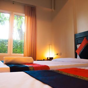 Pova Residence And Boutiques Resort Bangsaen Room photo