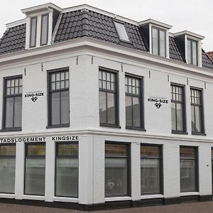 Bed and Breakfast Stadslogement Kingsize Sneek Exterior photo