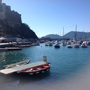 Affittacamere La Baia Di Lerici Exterior photo