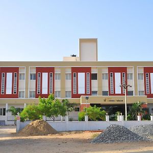 Hotel Queen Palace Rāmeswaram Exterior photo