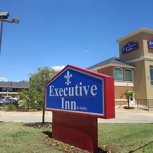 Executive Inn And Suites Tyler Exterior photo