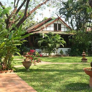 Hotel Secret Garden Chiangmai San Kamphaeng Exterior photo