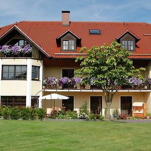 Ferienwohnung Gästehaus Am Sonnenhang Erbendorf Exterior photo