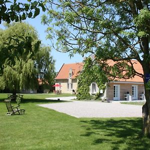 Bed and Breakfast La Haute Muraille Saint-Folquin Exterior photo