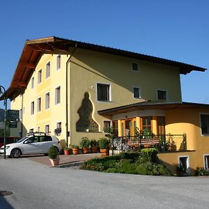 Hotel Pension Barbara Sankt Martin am Tennengebirge Exterior photo