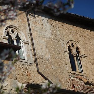 Bed and Breakfast La Bifora E Le Lune Vico Sotto Gli Archi 5 Santo Stefano Di Sessanio Exterior photo