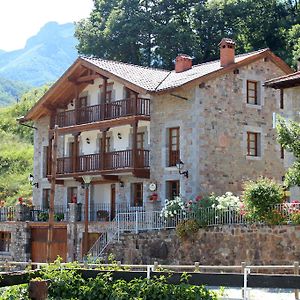 Posada Sobrevilla Espinama Exterior photo