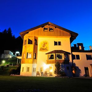 Hotel-Garni Drachenburg Mittenwald Exterior photo