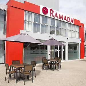 Hotel Ramada Milton Keynes Exterior photo