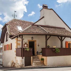 Hotel Les Vieux Toits Neuenburg Exterior photo