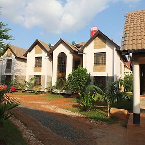 Afrika Lodges Voi Exterior photo