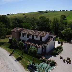 Gasthaus Agriturismo La Cantina Di Bacco Loretello Exterior photo