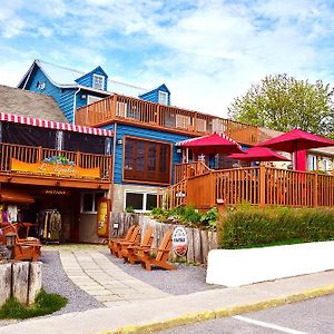 Hotel La Galouine Auberge Tadoussac Exterior photo