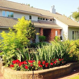 Bed and Breakfast McDougall Lane Bed&Breakfast Drumheller Exterior photo