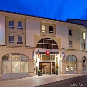 Hotel Ibis Poitiers Centre Exterior photo