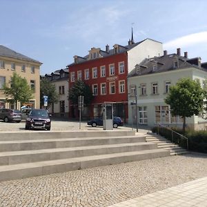 Hotel Pension Eberhart Treuen Exterior photo