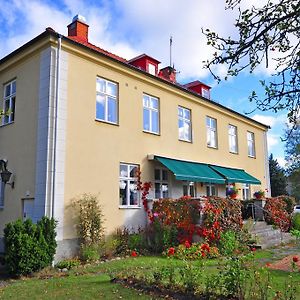 Bed and Breakfast Pensionat Praestgarden Töreboda Exterior photo