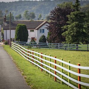 Villa Glan Llyn Farm House Mold Exterior photo