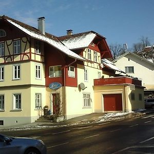 Ferienwohnung Privatzimmer im Gasthaus Engel Dornbirn Exterior photo