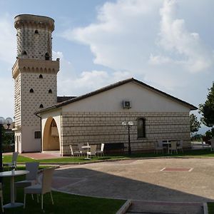 Villa La Vecchia Torre San Nicola Manfredi Exterior photo