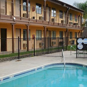 Best Economy Inn&Suites Bakersfield Exterior photo