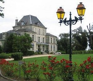 Hotel Domaine Du Breuil Cognac Exterior photo