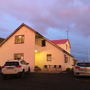 Öndólfsstaðir Farm B&B Laugar  Exterior photo