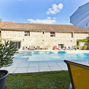 Bed and Breakfast Clos De La Gourmandiere Saint-Lothain Exterior photo