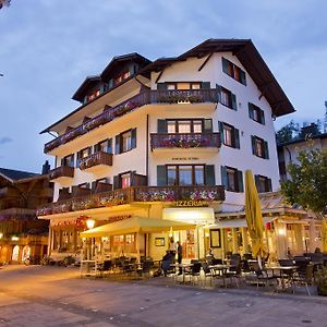 Sporthotel Victoria Gstaad Exterior photo