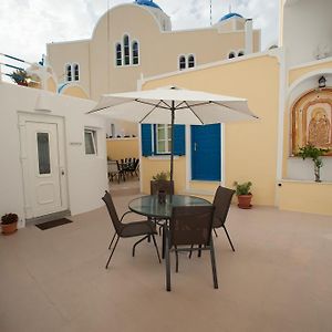 Lefteris Traditional Rooms Fira  Exterior photo